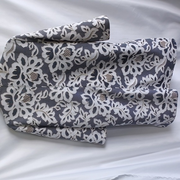 JONES STUDIO Women's XS Floral Embroidered Open Front 3/4 Sleeve Long Blazer - Picture 5 of 9